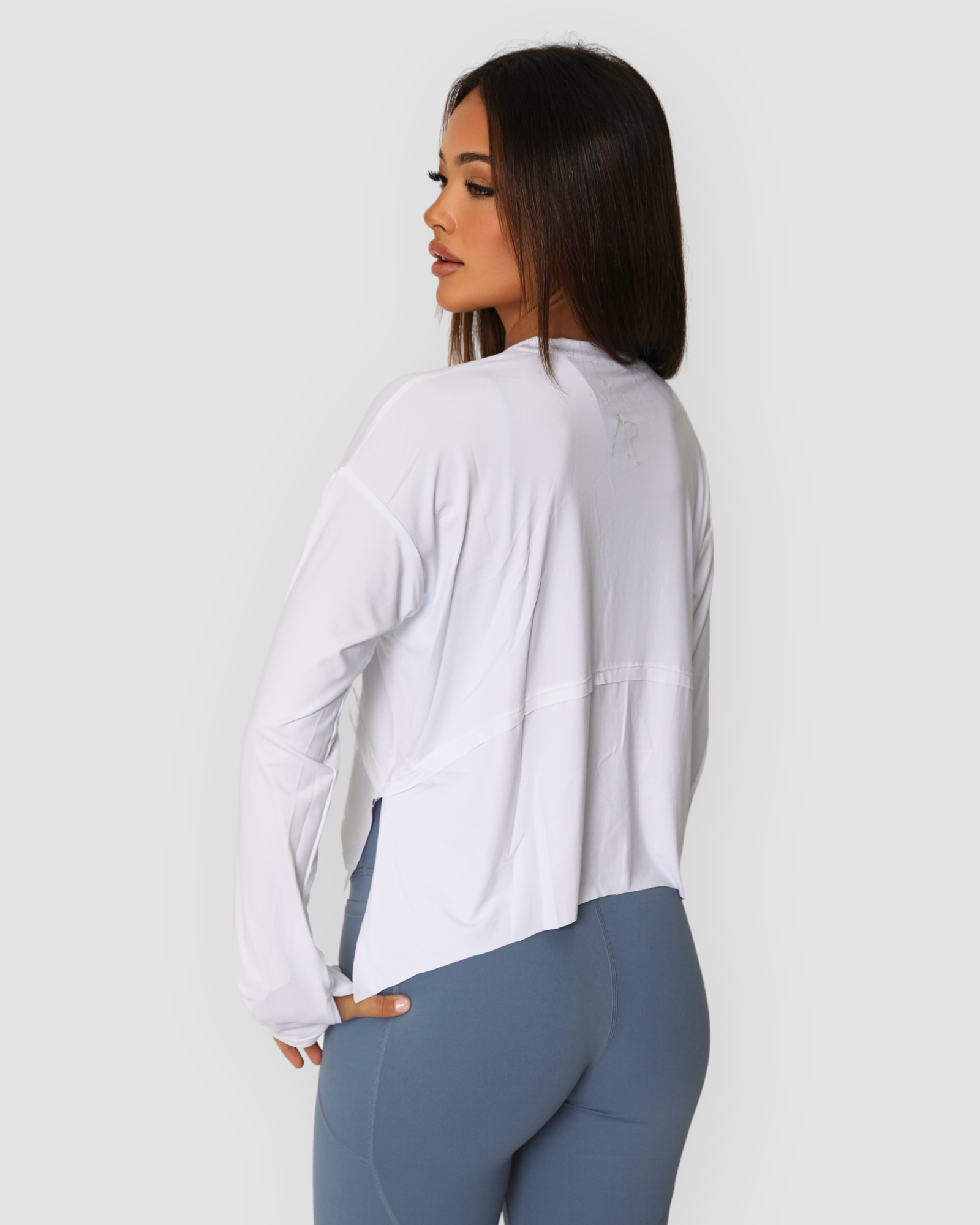 Dynamic Seamless Cropped Long Sleeve Top